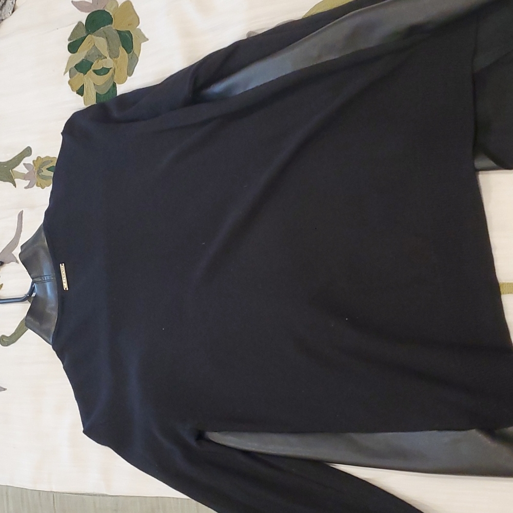 Michael Kors faux leather shrug - Picture 4 of 4